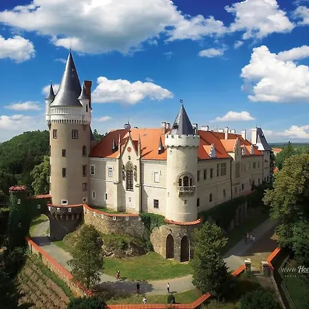 Pod Zeleznymi Horami Apartamento Ronow an der Doubrava